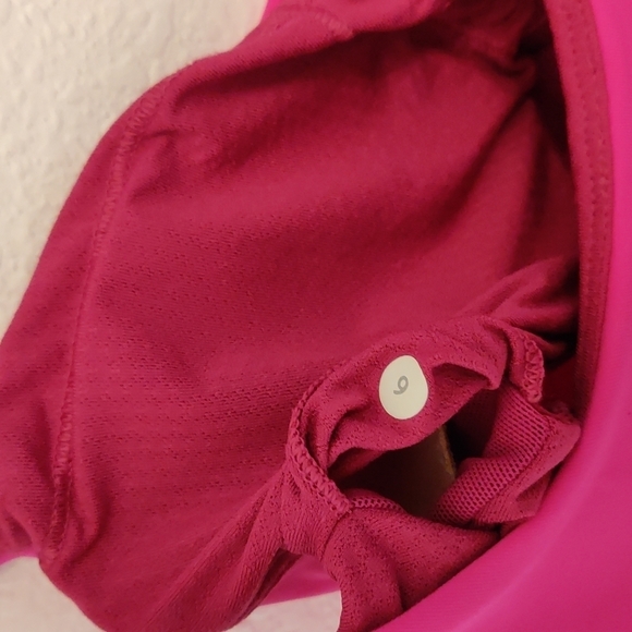 Lululemon bright pink tank top size 6 - Picture 4 of 4